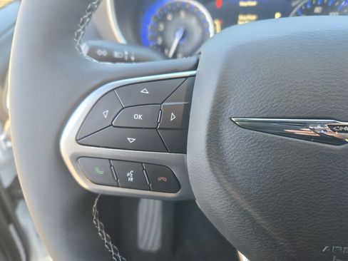 New 2026 Chrysler Voyager LX image 26