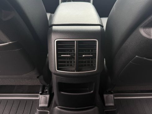 Used 2025 Kia Sportage EX FWD image 29
