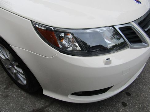 Used 2008 Saab 9-3 2.0T w/ Moonroof Package FWD image 17