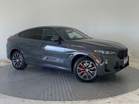 New 2026 BMW X6 xDrive40i w/ Climate Comfort Package image 6