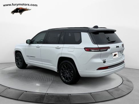New 2026 Jeep Grand Cherokee L Summit w/ Obsidian Package image 5