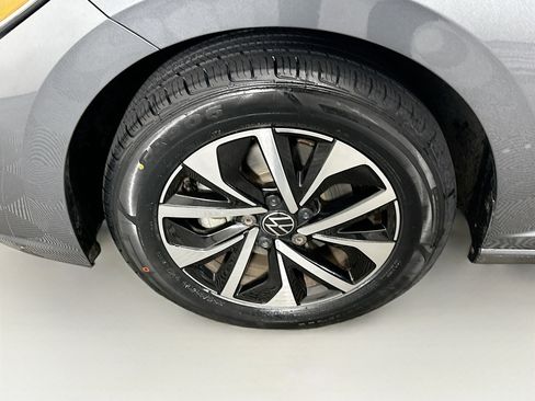 Used 2024 Volkswagen Jetta S image 11