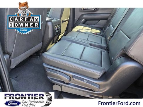 Used 2025 Chevrolet Tahoe LT RWD image 12