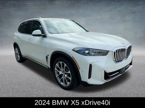 Used 2024 BMW X5 xDrive40i w/ Premium Package AWD/4WD image 3