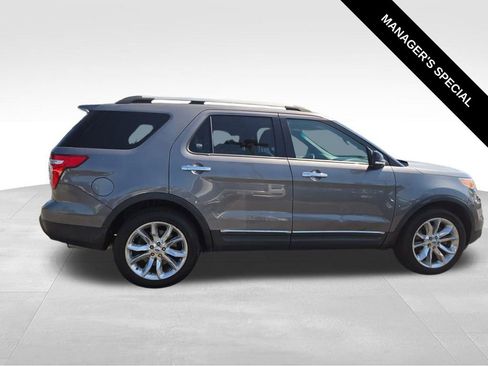 Used 2014 Ford Explorer XLT w/ Equipment Group 202A image 8