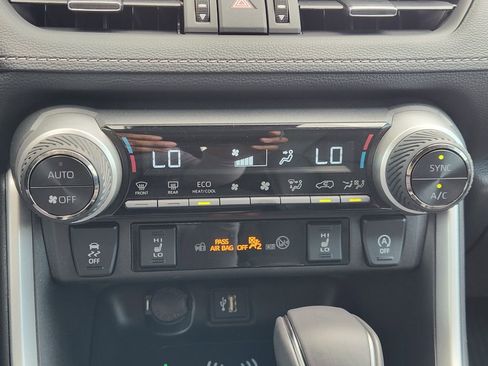 Used 2025 Toyota RAV4 XLE Premium w/ Weather Package image 18