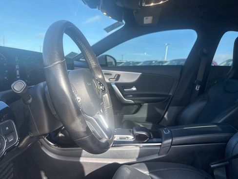 Used 2020 Mercedes-Benz CLA 250 image 24