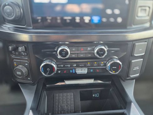 Certified 2025 Ford F350 Lariat w/ Lariat Ultimate Package AWD/4WD image 23