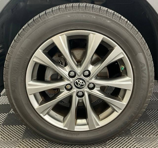 Used 2016 Toyota RAV4 Limited AWD/4WD image 27