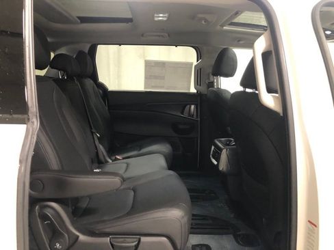 New 2026 Kia Carnival SX Prestige image 11