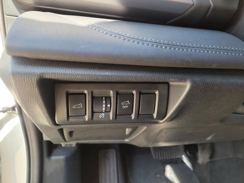Certified 2025 Subaru Outback Limited AWD/4WD image 29