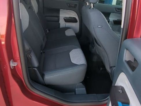 Used 2025 Ford Maverick XLT w/ XLT Luxury Package image 13