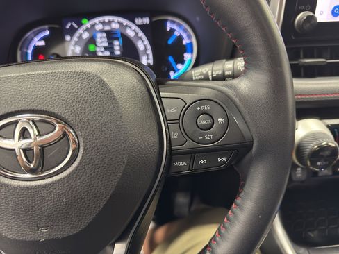Used 2023 Toyota RAV4 SE w/ Weather & Moonroof Package AWD/4WD image 19