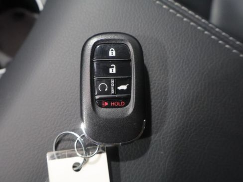 Used 2025 Honda Pilot EX-L image 27