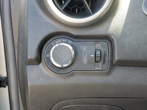 Used 2016 Chevrolet Trax LT w/ LT Convenience Package FWD image 16
