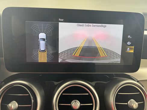 Certified 2022 Mercedes-Benz GLC 300 image 22