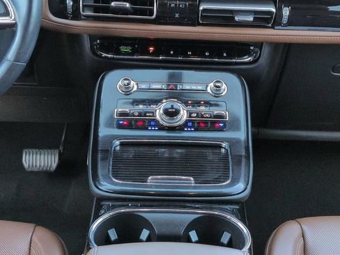 Used 2023 Lincoln Nautilus Reserve FWD image 19