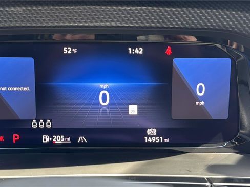 Used 2025 Volkswagen Atlas Cross Sport SEL Premium R-Line image 16