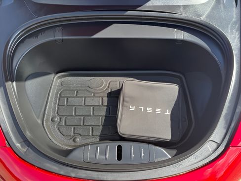 Used 2018 Tesla Model 3 Performance AWD/4WD image 3