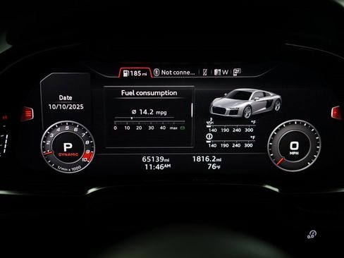 Used 2017 Audi R8 V10 w/ Carbon Exterior Package image 28