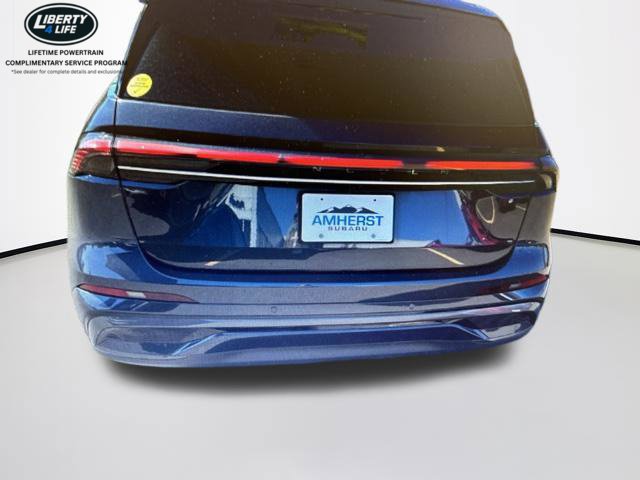 Used 2024 Lincoln Nautilus Reserve w/ Equipment Group 202A AWD/4WD image 8