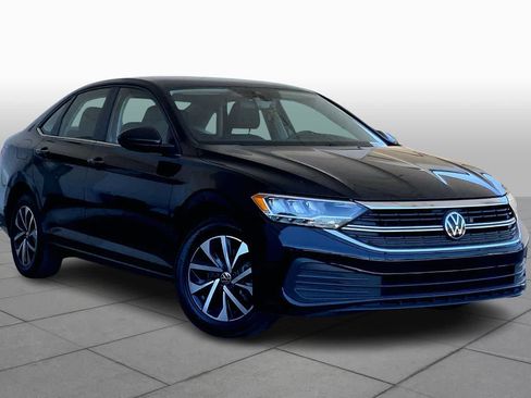 Used 2024 Volkswagen Jetta S image 3