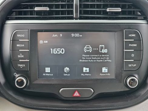 Used 2020 Kia Soul LX FWD image 20