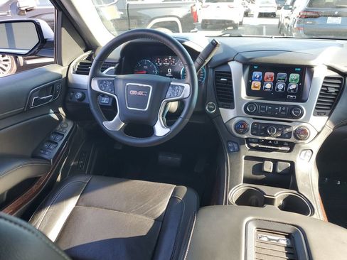 Used 2017 GMC Yukon SLT w/ Open Road Package image 13
