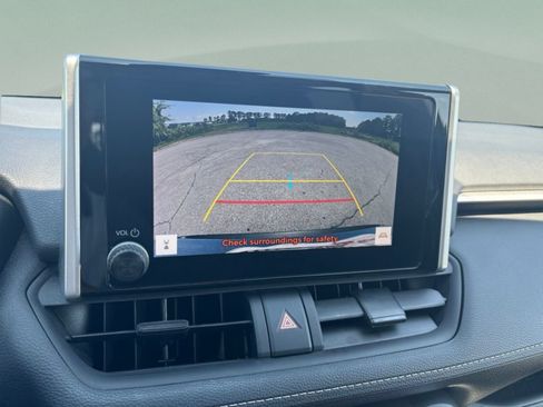 Used 2023 Toyota RAV4 AWD Hybrid image 12