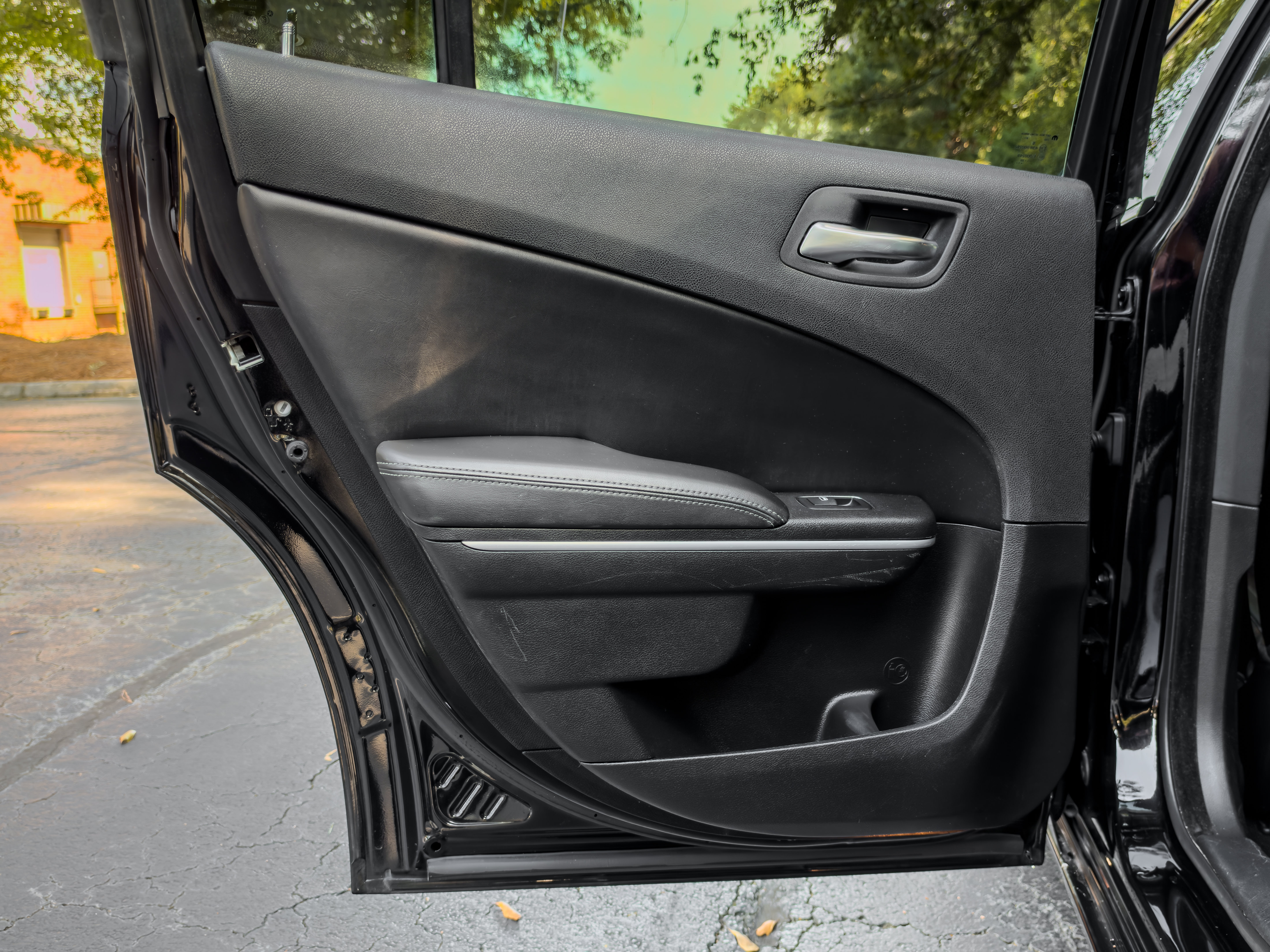 Used 2022 Dodge Charger SXT w/ Leather Interior Group RWD image 33