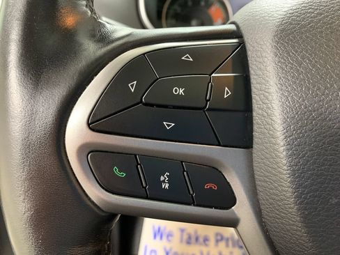 Used 2019 Jeep Cherokee Limited w/ Technology Group AWD/4WD image 22