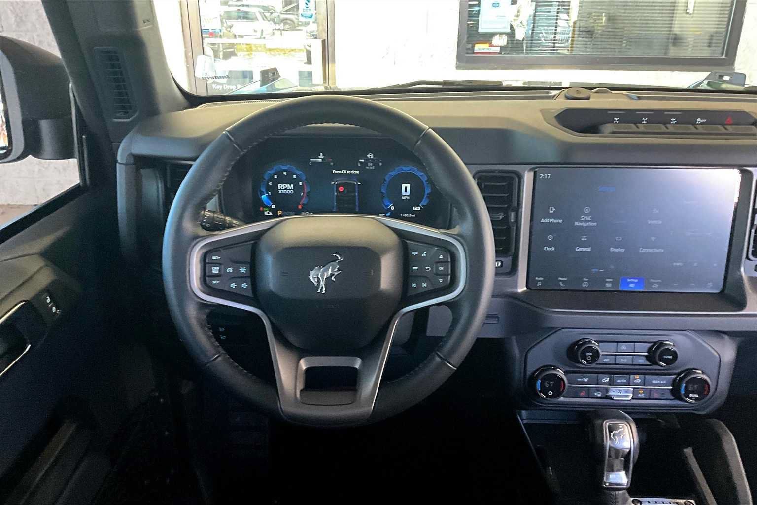 Used 2025 Ford Bronco Big Bend w/ Black Diamond Package AWD/4WD image 5