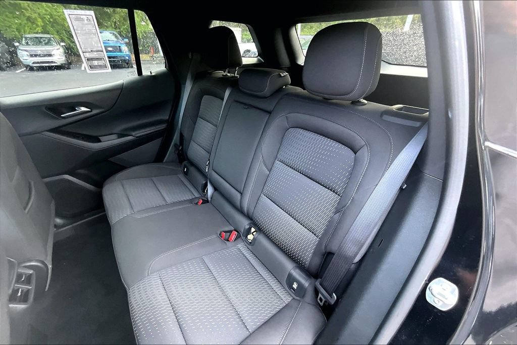 Used 2025 Chevrolet Equinox LT FWD image 22
