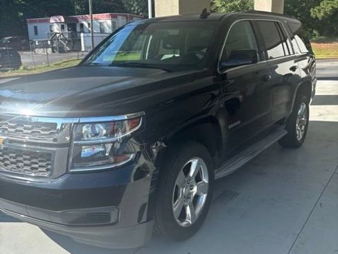 Used 2015 Chevrolet Tahoe LT RWD image 1
