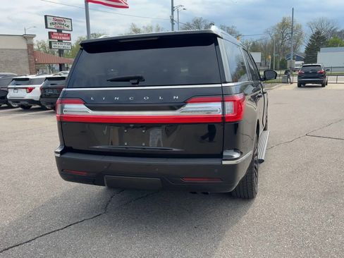 Used 2019 Lincoln Navigator L Reserve AWD/4WD image 11