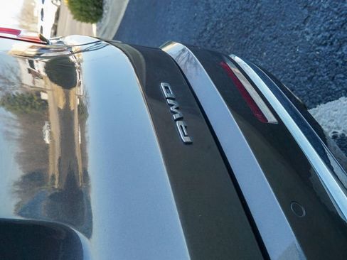 Used 2020 GMC Acadia Denali w/ LPO, Floor Liner Package image 9