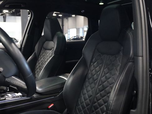Used 2023 Audi SQ7 Prestige image 17