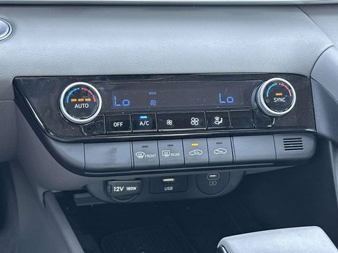 Certified 2025 Hyundai Elantra Sport FWD image 16