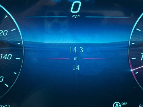 New 2025 Mercedes-Benz C 300 4MATIC Sedan image 33