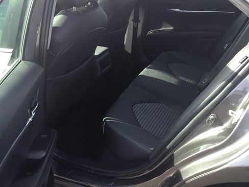 Used 2024 Toyota Camry SE FWD image 11