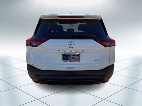 Used 2021 Nissan Rogue S image 5