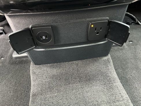 Used 2025 Lincoln Aviator AWD w/ Jet Appearance Package image 17