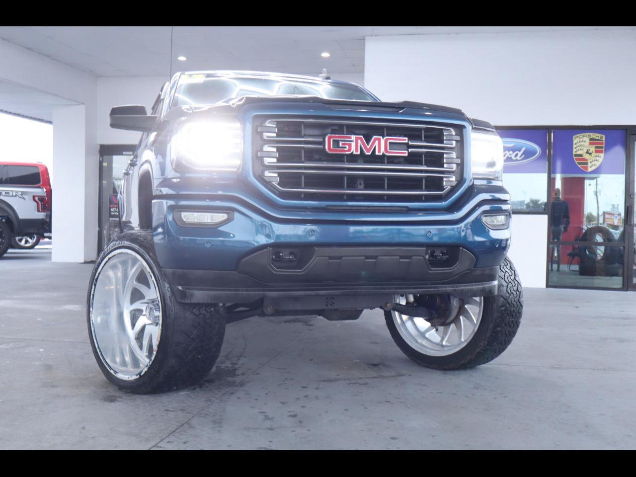 Used 2017 GMC Sierra 1500 SLT AWD/4WD image 1