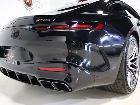 Used 2025 Mercedes-Benz AMG GT 63 image 90
