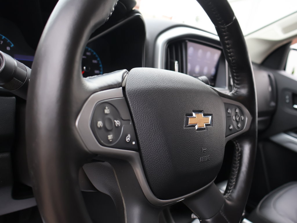Used 2019 Chevrolet Colorado ZR2 w/ ZR2 Midnight Special Edition AWD/4WD image 18