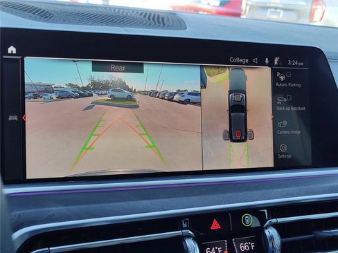 Used 2022 BMW X5 xDrive40i w/ Parking Assistance Package image 28