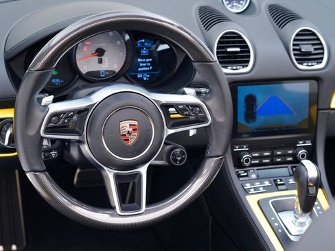 Used 2025 Porsche 718 Boxster S image 21