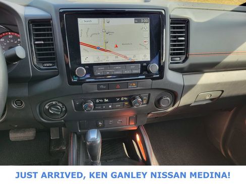 Used 2023 Nissan Frontier PRO-4X w/ Technology Package image 11