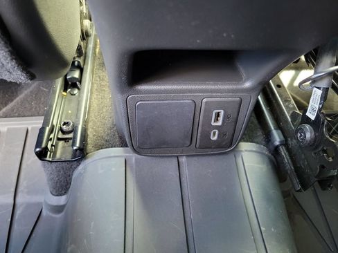 Used 2023 Buick Encore GX Select w/ Experience Buick Package AWD/4WD image 32