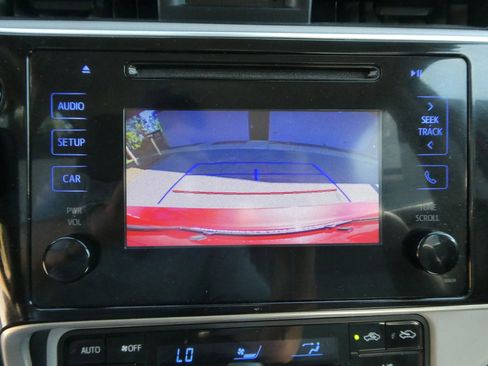 Used 2017 Toyota Corolla LE FWD image 20